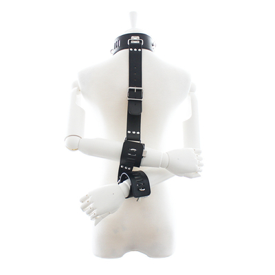 Bondage Harness Fashion Gothic Collar, PU Sexy Punk Choker với Heart Dangle cho phụ nữ