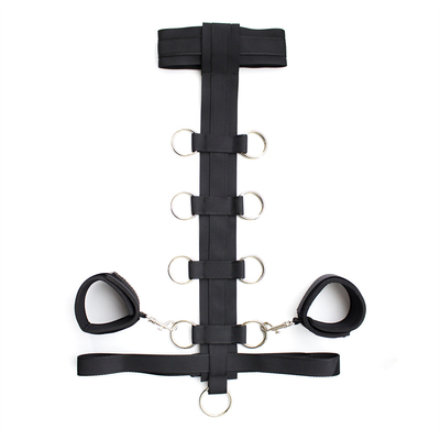 Bondage Harness Fashion Gothic Collar, PU Sexy Punk Choker với Heart Dangle cho phụ nữ